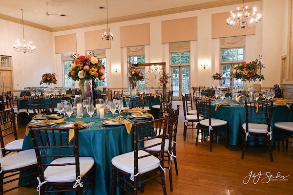 Philadelphia wedding reception in teal and coral